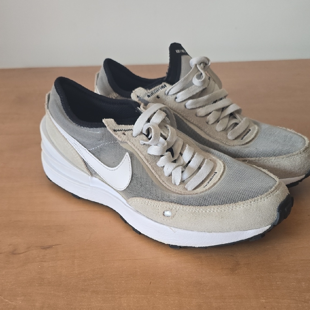 Nike Waffle One GS Shoes Summit White Black DC0481 100 - SIZE 5 Big Kids